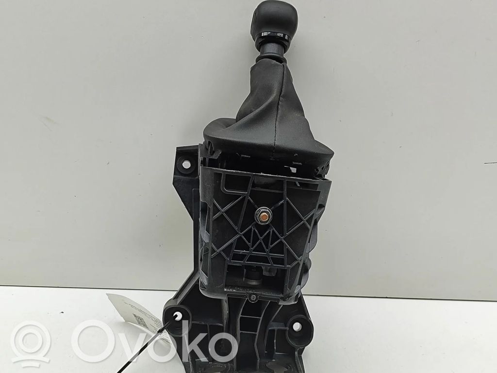 Toyota ProAce City Selector caja de cambios 