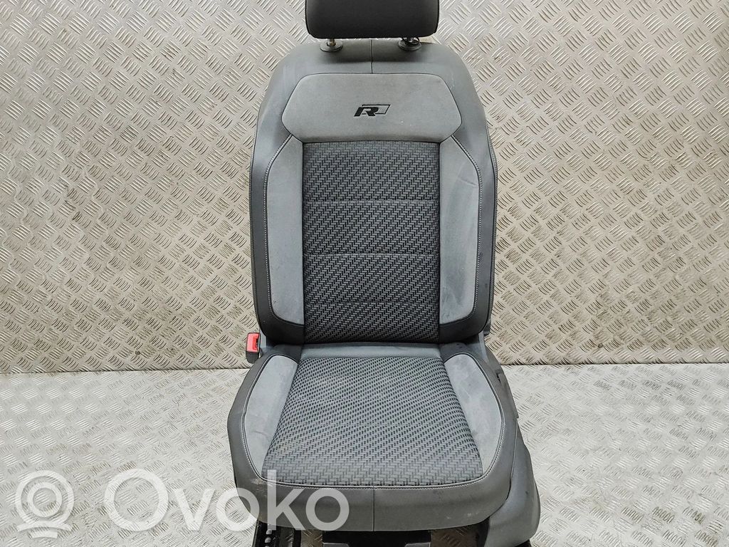 Volkswagen T-Roc Kuljettajan istuin 