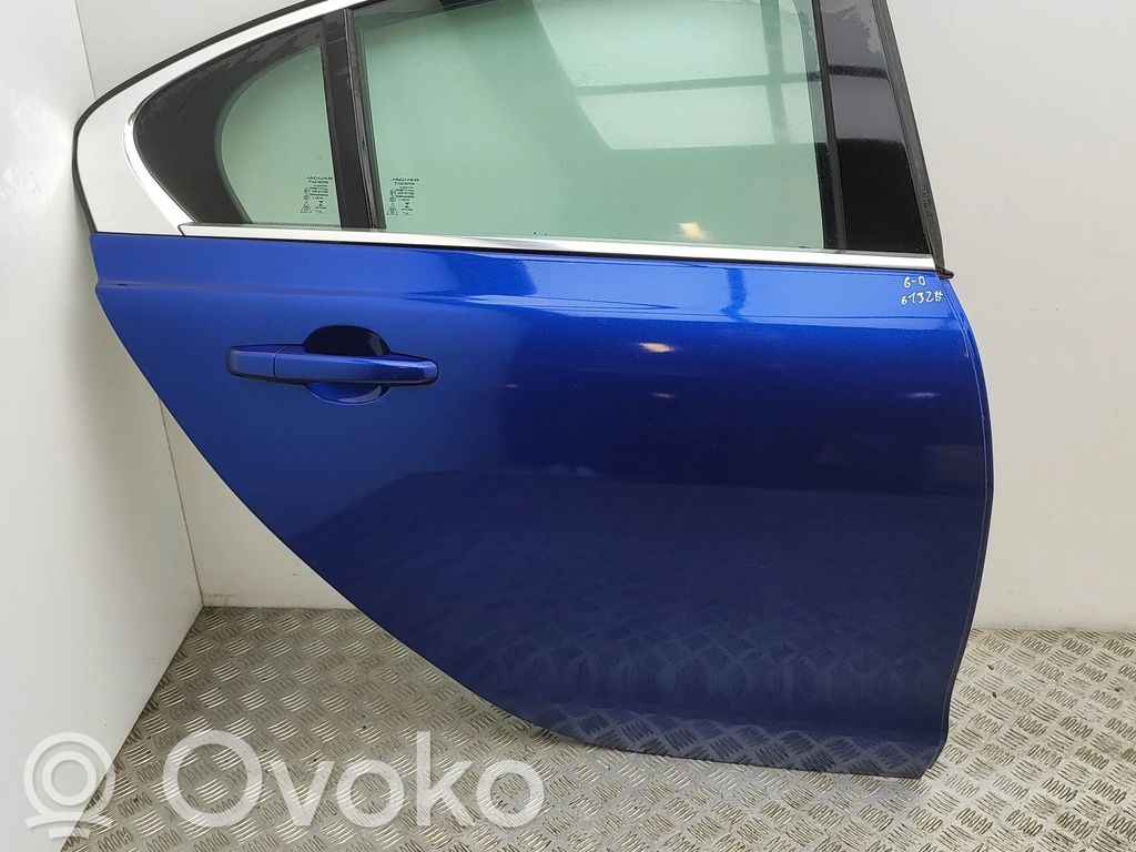 Jaguar XE Galinės durys 