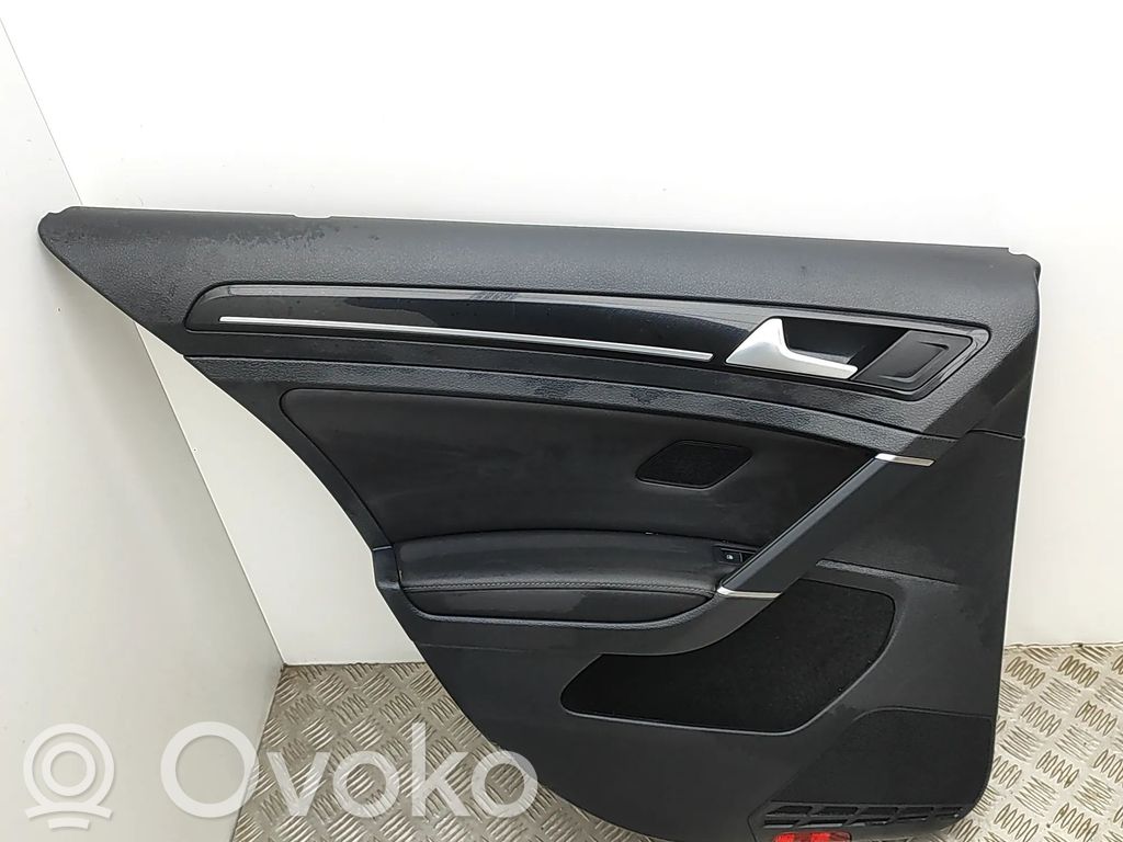 Volkswagen Golf VII Boczki / Poszycie drzwi tylnych 