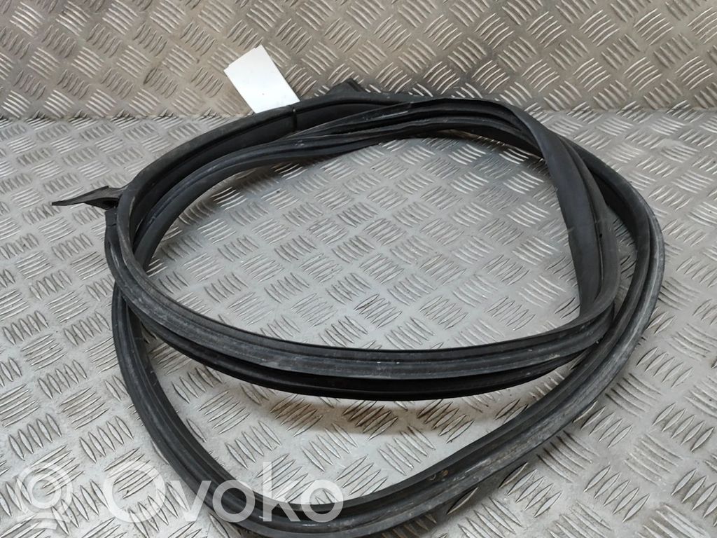 Mercedes-Benz CLS C218 X218 Takaoven kumitiiviste 