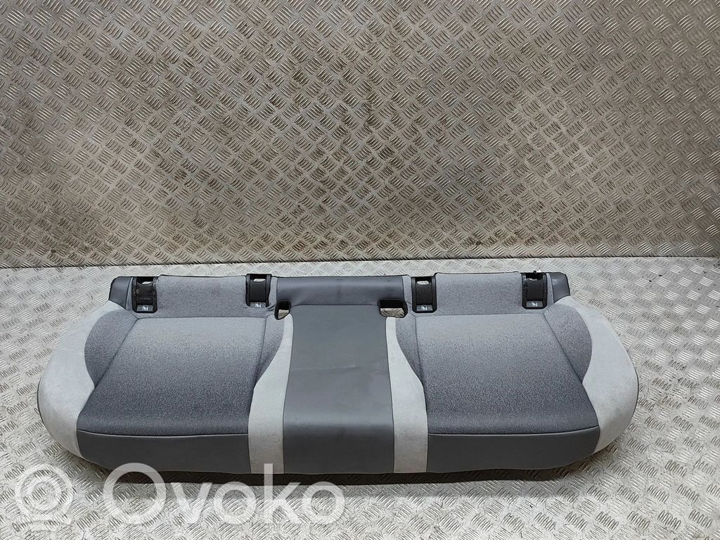Takaistuin   10A885175E
