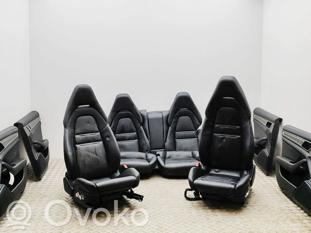 Set de interior   971881105G,971881106G,971867011,971867012,971867211,971867212,971885375AA,971885376AA,971885775BL,971885776AD
