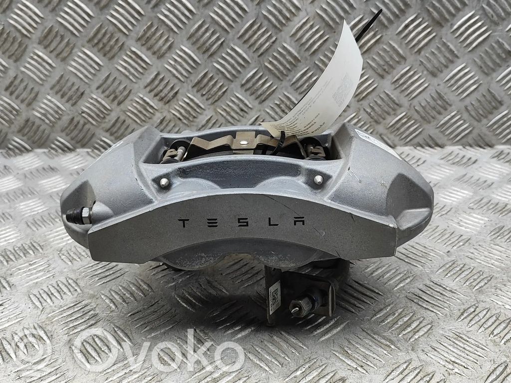 Tesla Model 3 Highland Etujarrusatula 