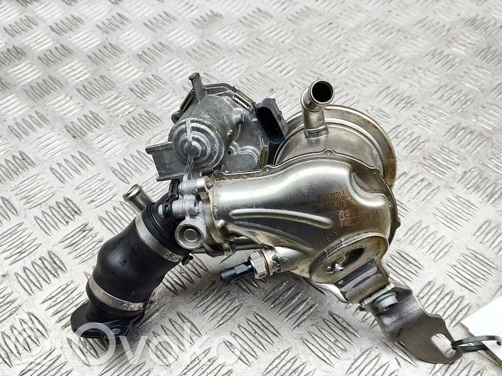 Volkswagen Golf VIII Chłodnica spalin EGR 