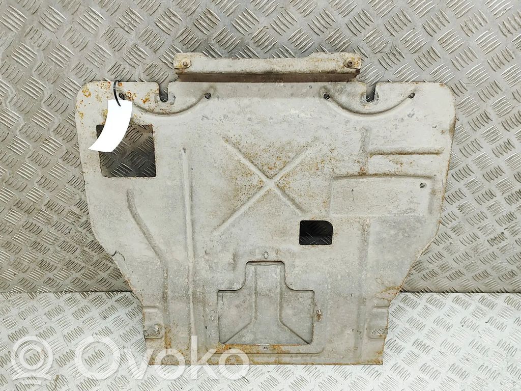 Engine splash shield/under tray   FL345D032CC
