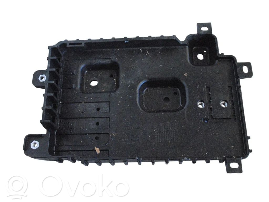Support boîte de batterie   37150GI000