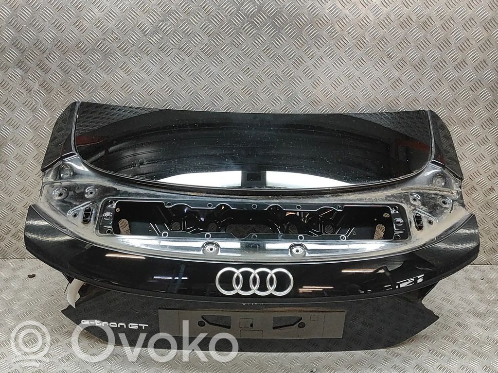 Audi E-tron GT Задняя крышка (багажника) 