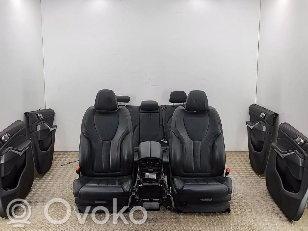 BMW X5 G05 Tapicerka / Komplet 