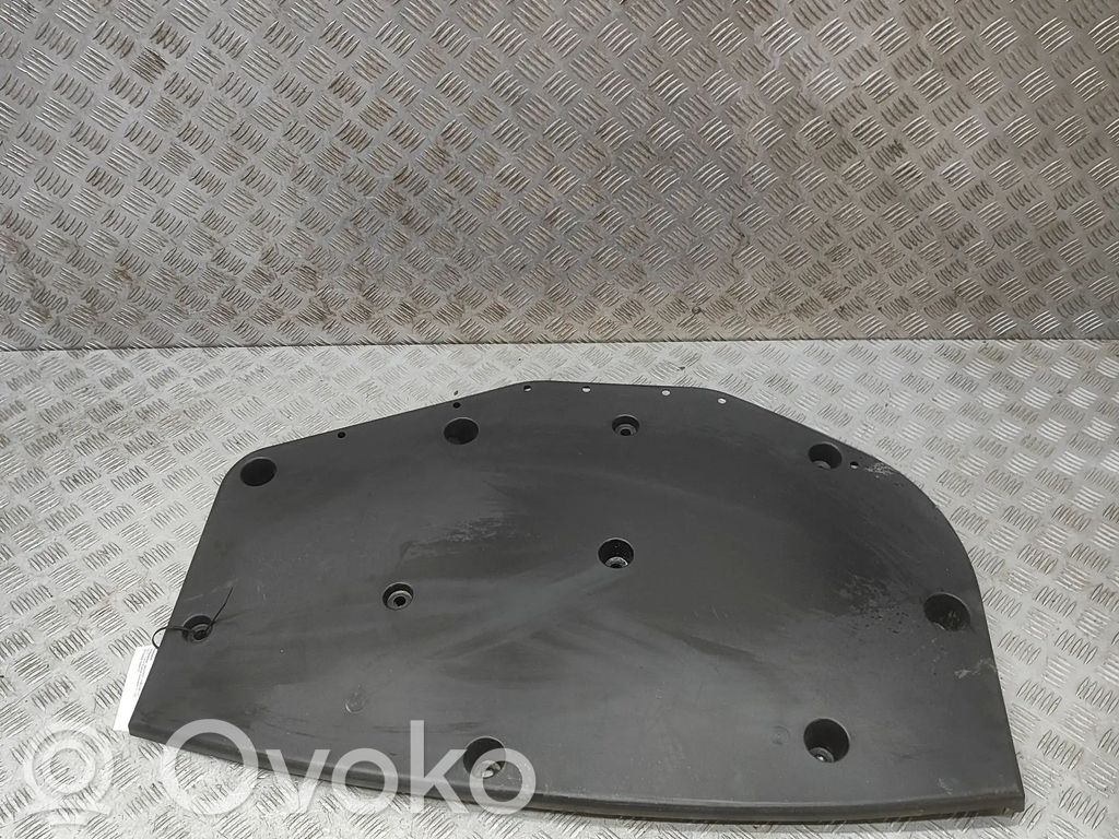 Maserati Ghibli Center/middle under tray cover 