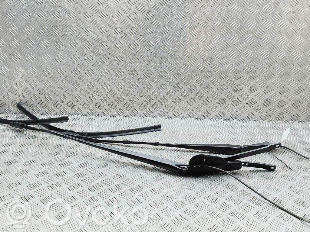 Tesla Model X Scheibenwischer 