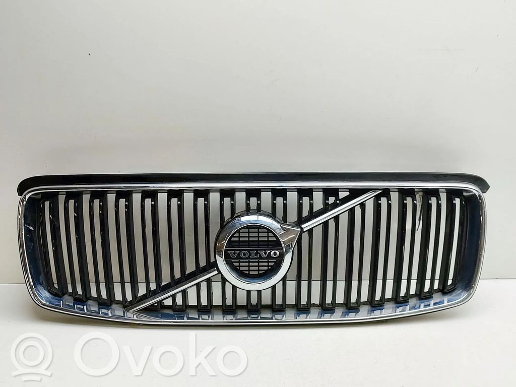 Volvo XC60 Etusäleikkö 