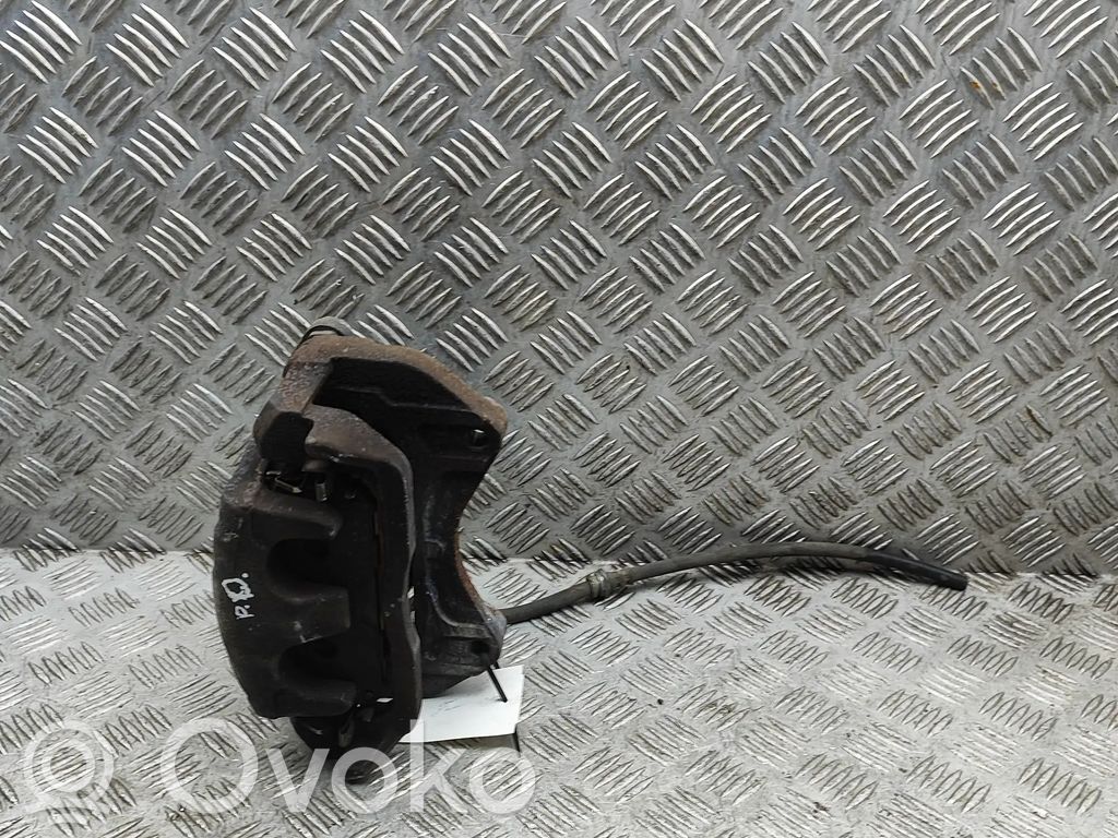 Nissan Qashqai J12 Front brake caliper 