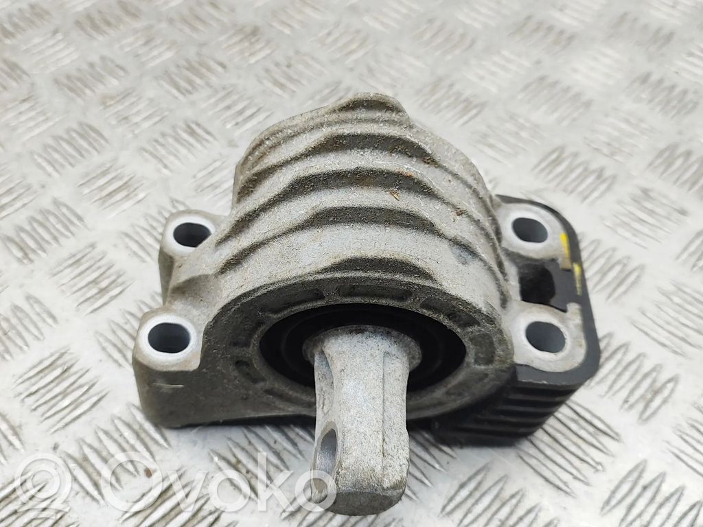 Engine mount bracket   8742123