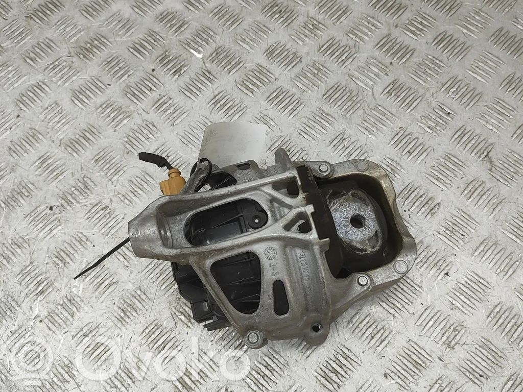 Audi A4 Allroad B9 Engine mount bracket 
