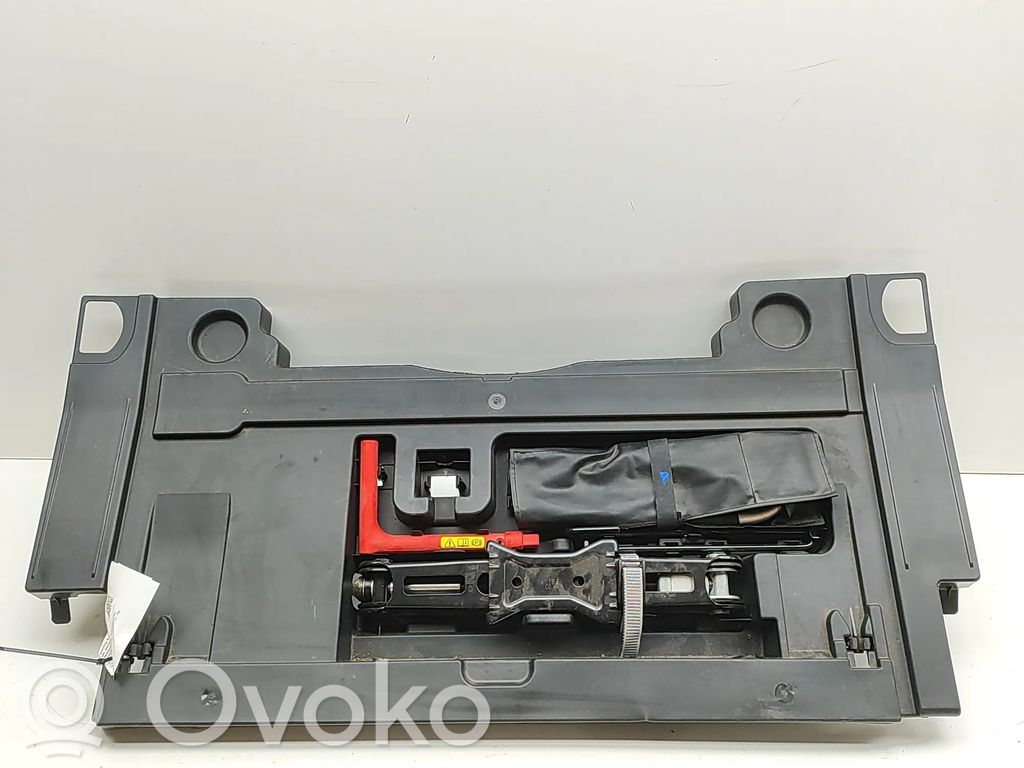 Tunkki   8W0011031D,8W0713201,4H0011221,8K0805615,8N0012219