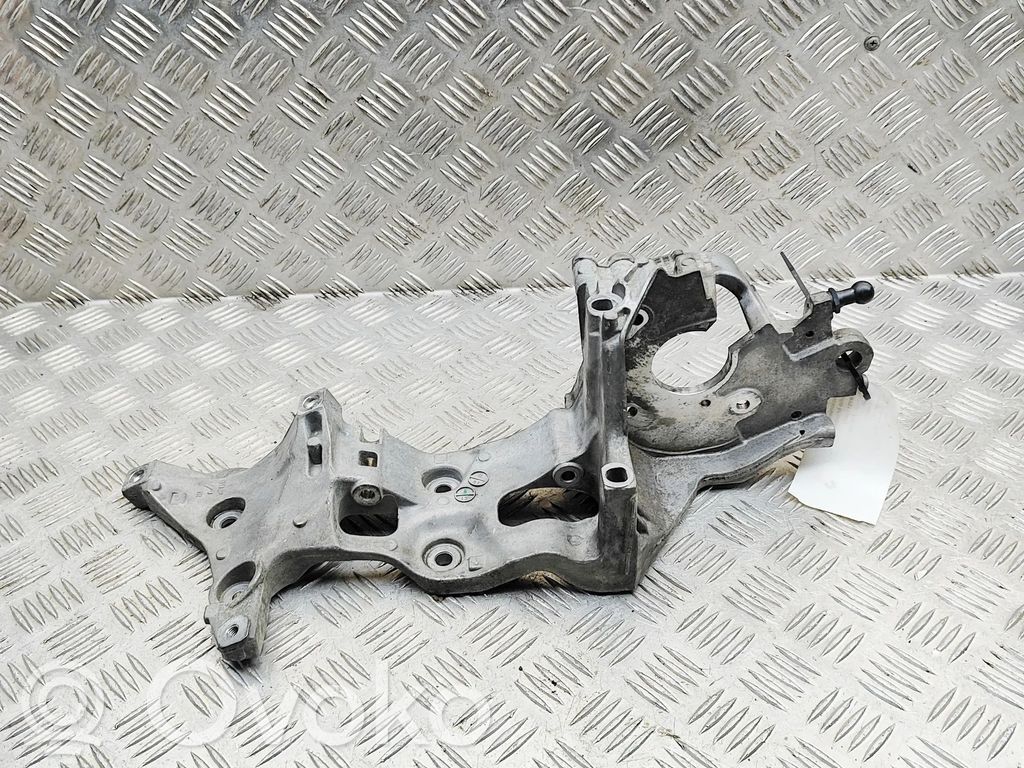 Volkswagen Golf VII Suport generator/alternator 