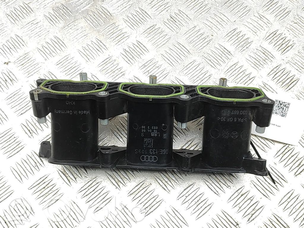 Audi A5 8T 8F Colector de admisión 