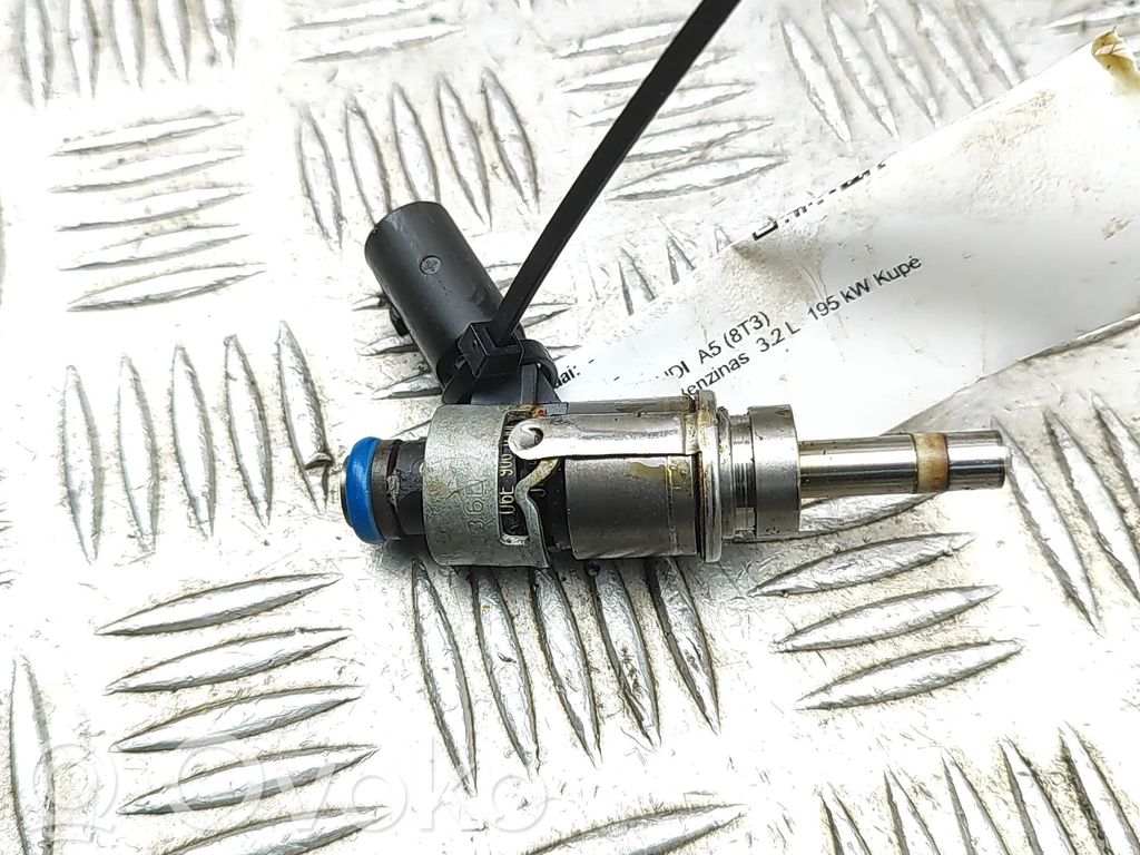 Audi A5 8T 8F Fuel injector 