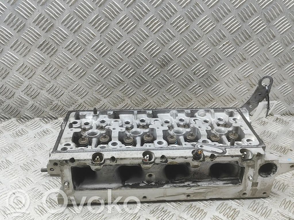 Volkswagen Golf VII Engine head 