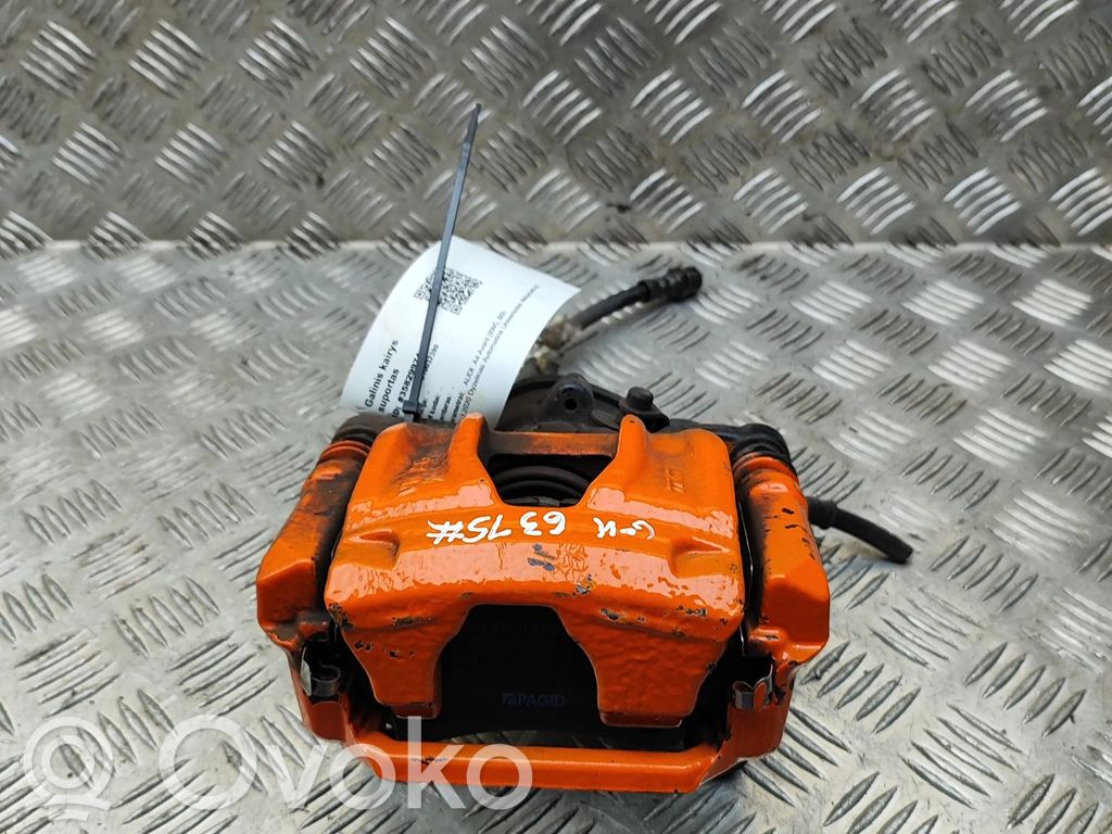 Tylny zacisk hamulcowy   8W0405BS,8W0615403N