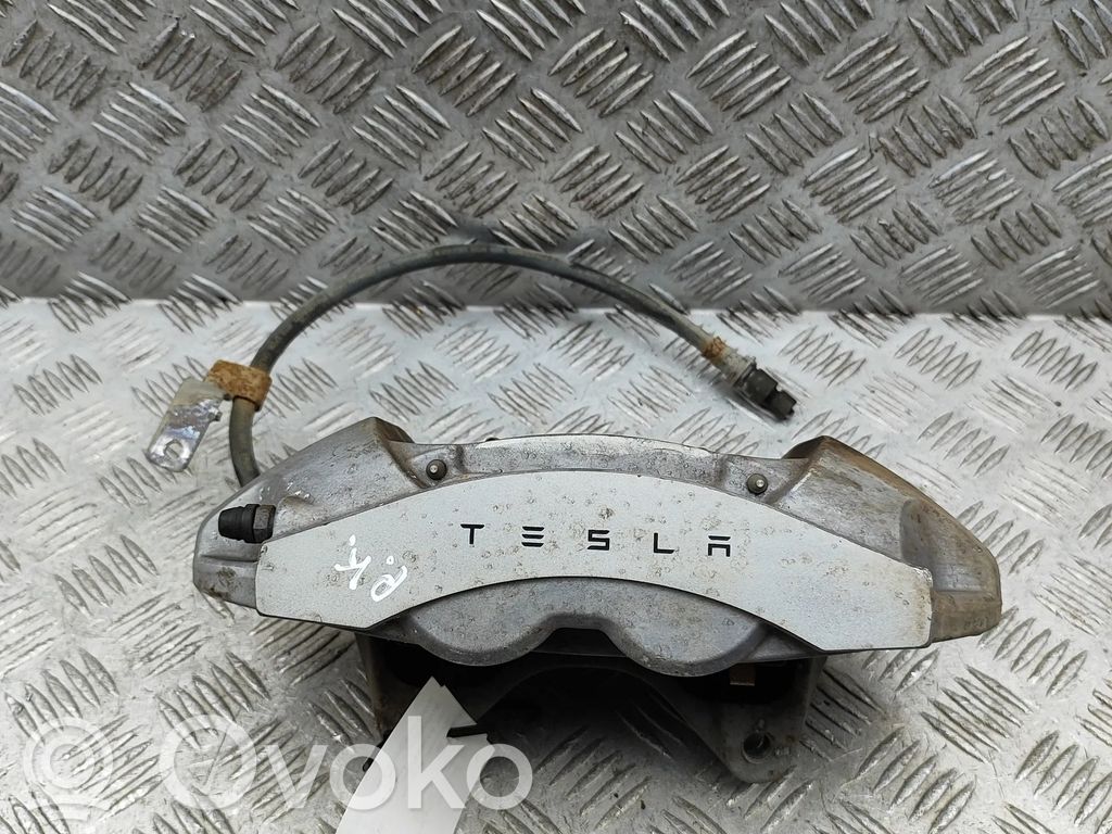 Tesla Model 3 Etujarrusatula 