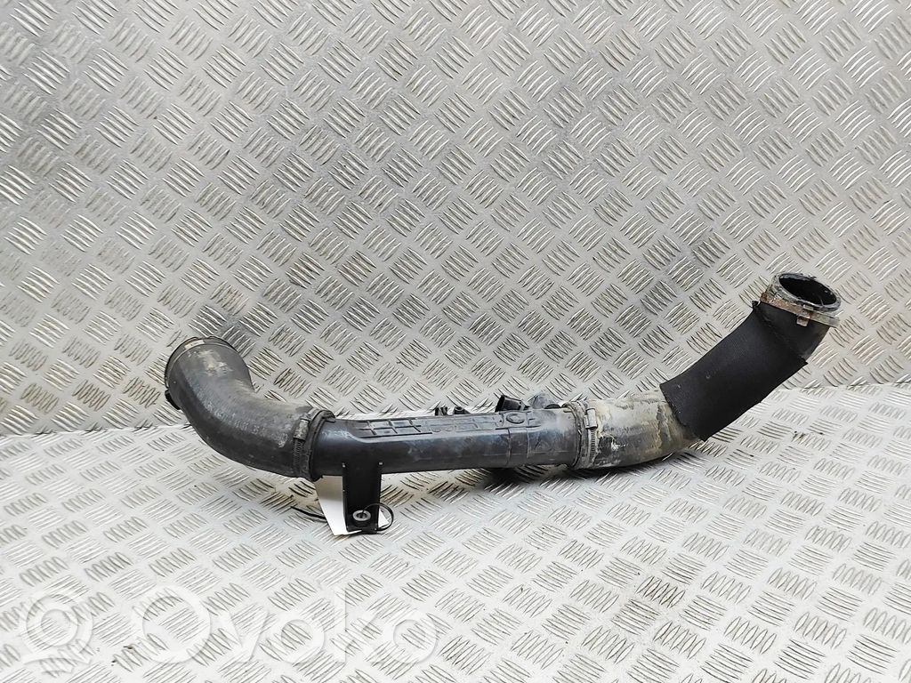 Volvo XC60 Furtun/conductă intercooler 