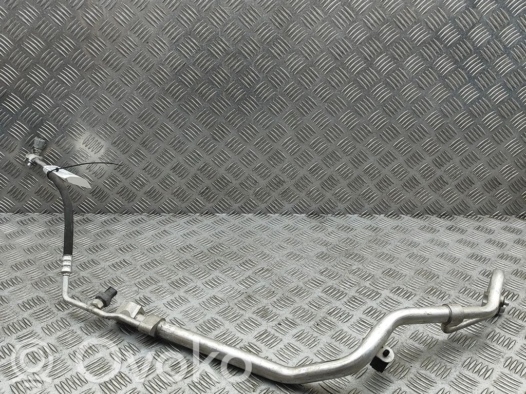 BMW X4 G02 Ilmastointilaitteen putki (A/C) 