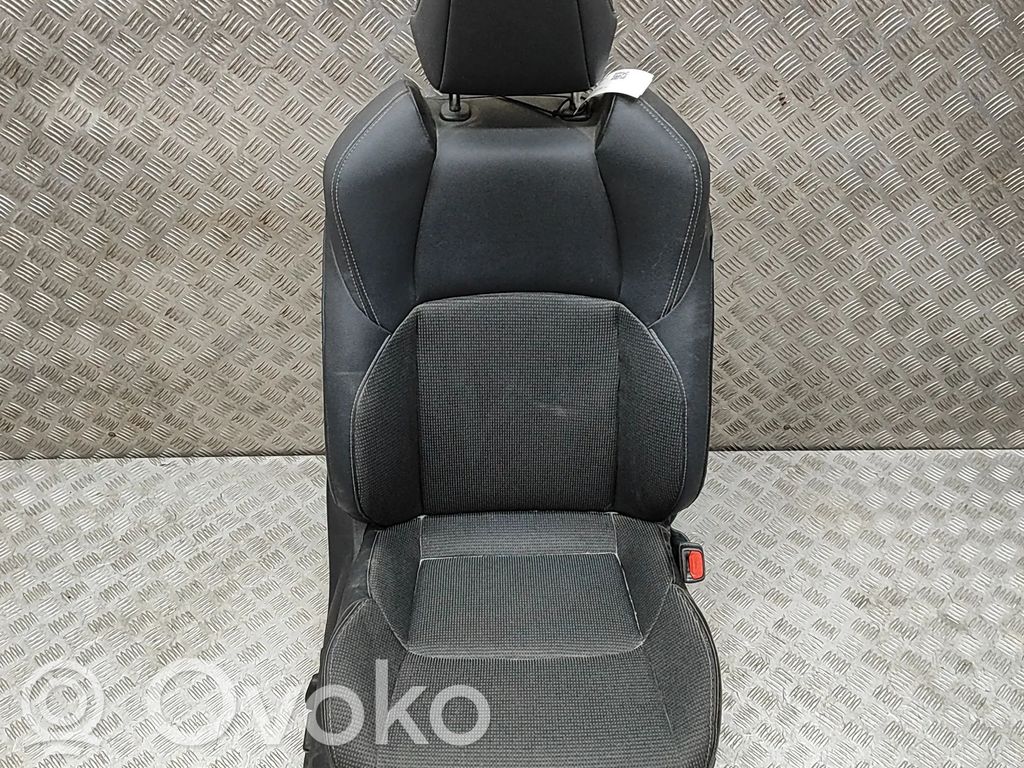 Toyota bZ4X Scaun față pasager 