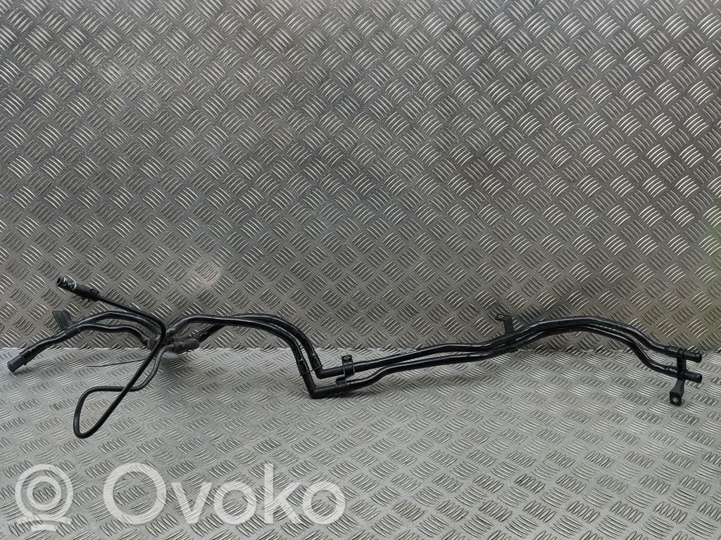 Audi Q5 SQ5 FY Tubo flessibile del liquido di raffreddamento del motore 