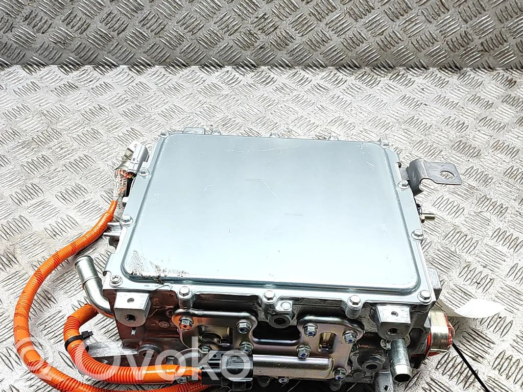 Mitsubishi Outlander Convertor-inversor tensiune 