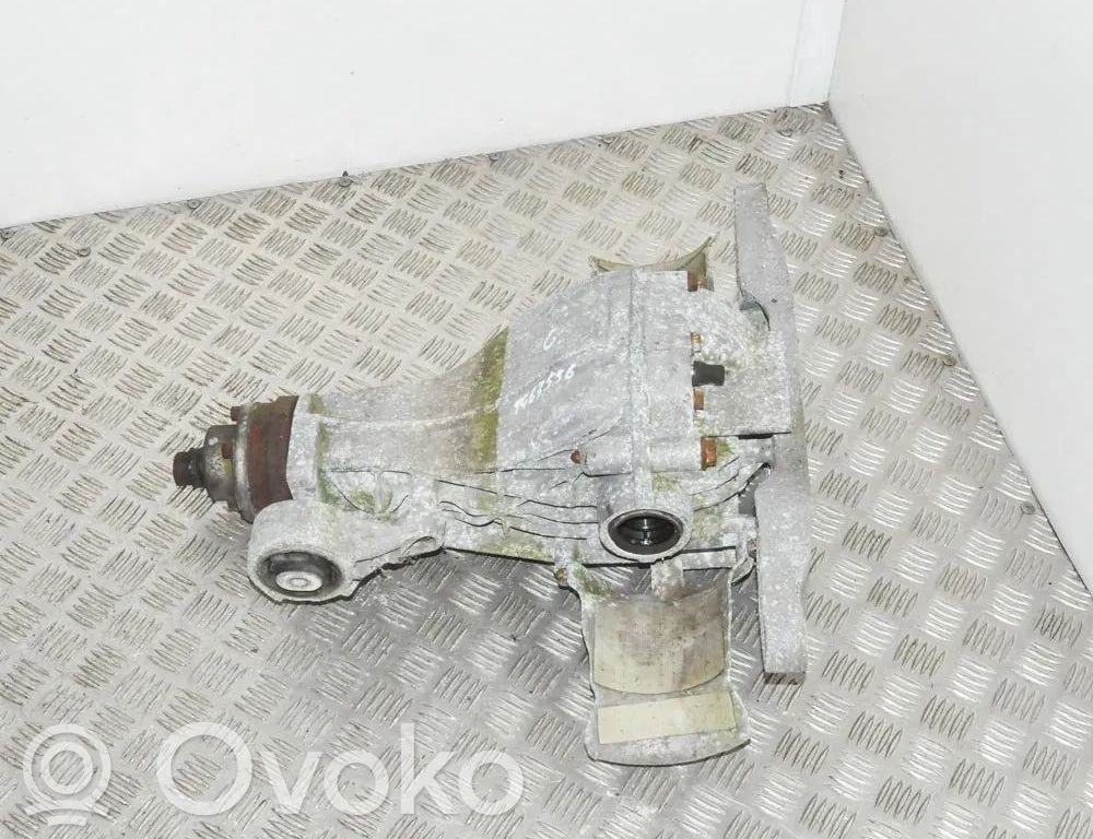 Audi A5 8T 8F Takatasauspyörästö