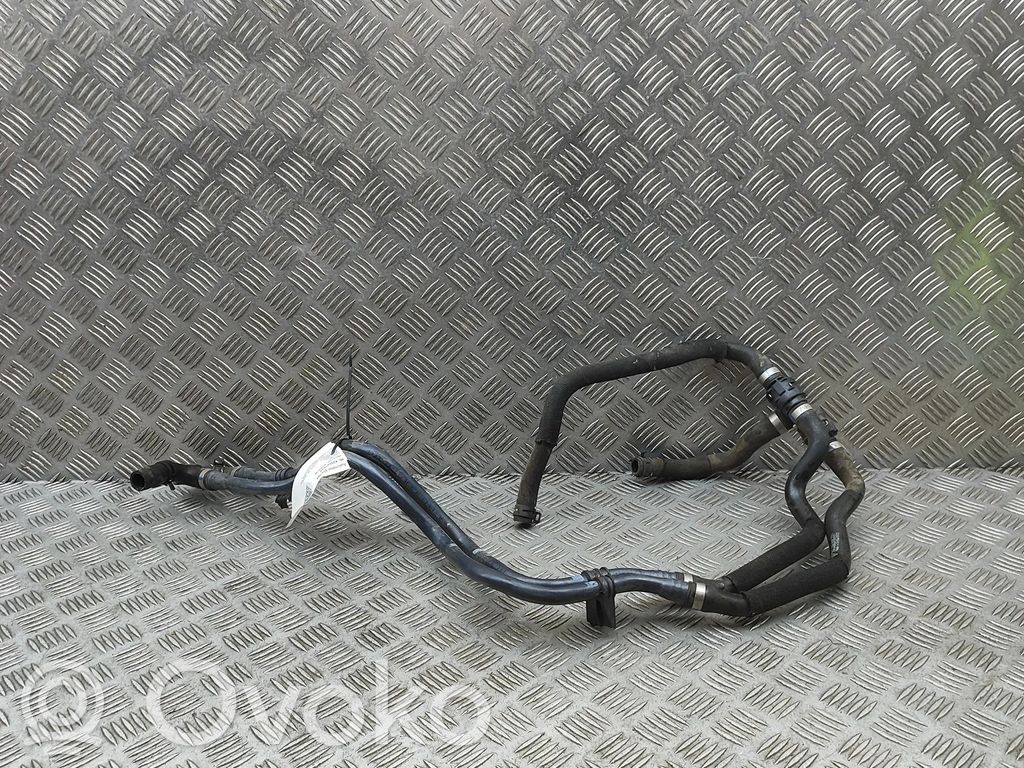 Porsche Taycan 9J1 Kühlleitung / Kühlschlauch