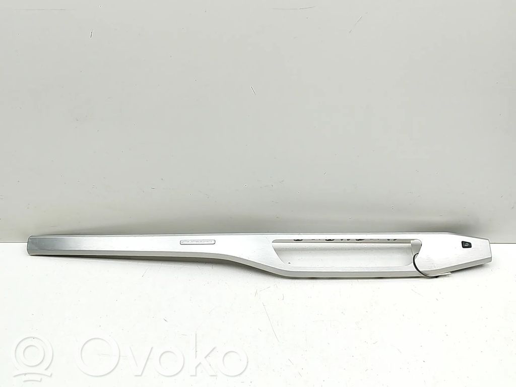 Audi A5 Moldura de la guantera