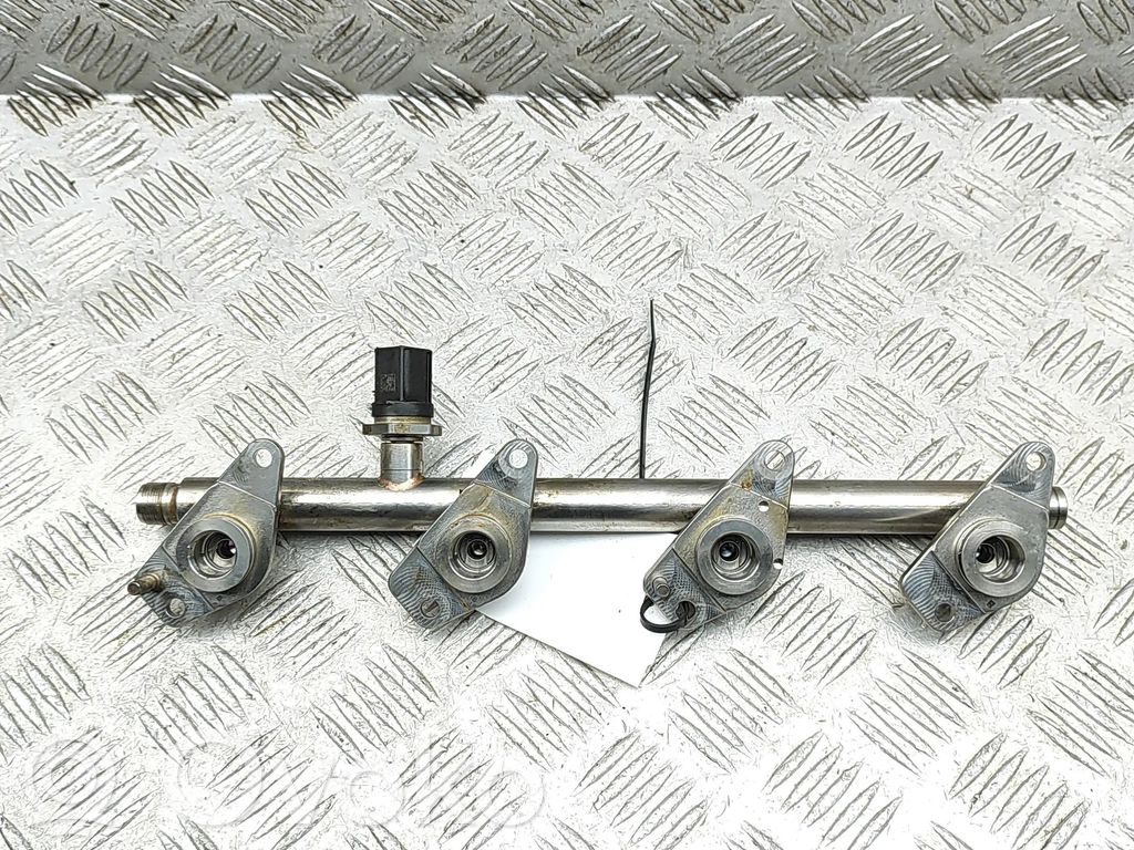 Mercedes-Benz A W177 Kraftstoffverteiler Einspritzleiste Verteilerrohr 