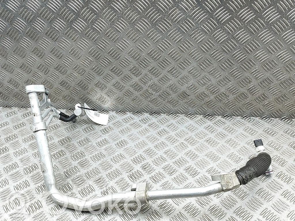 Porsche Taycan 9J1 Tuyau de climatisation