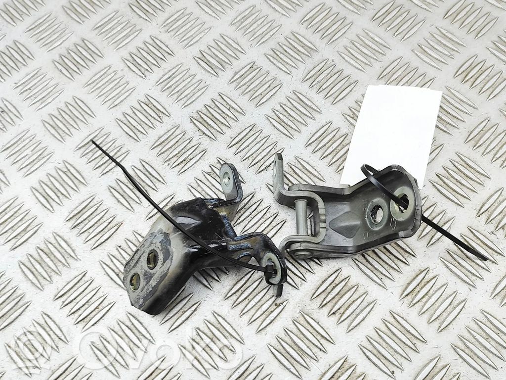 Nissan Juke II F16 Set balamale ușă față