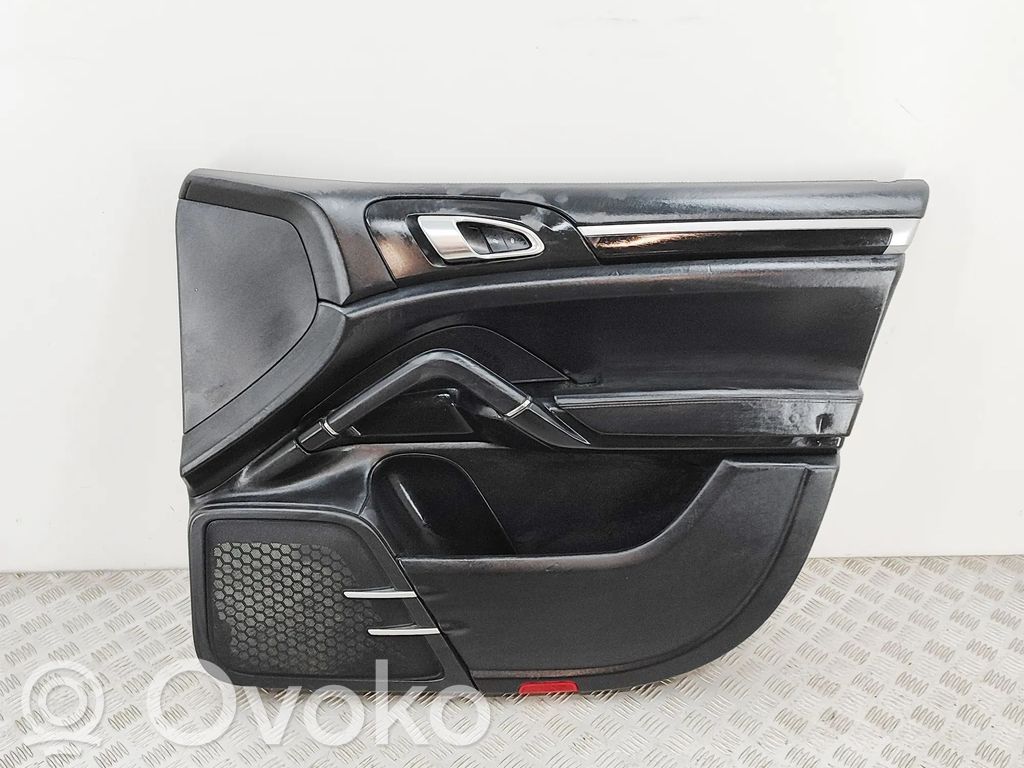 Porsche Cayenne (92A) Revestimiento de puerta delantera