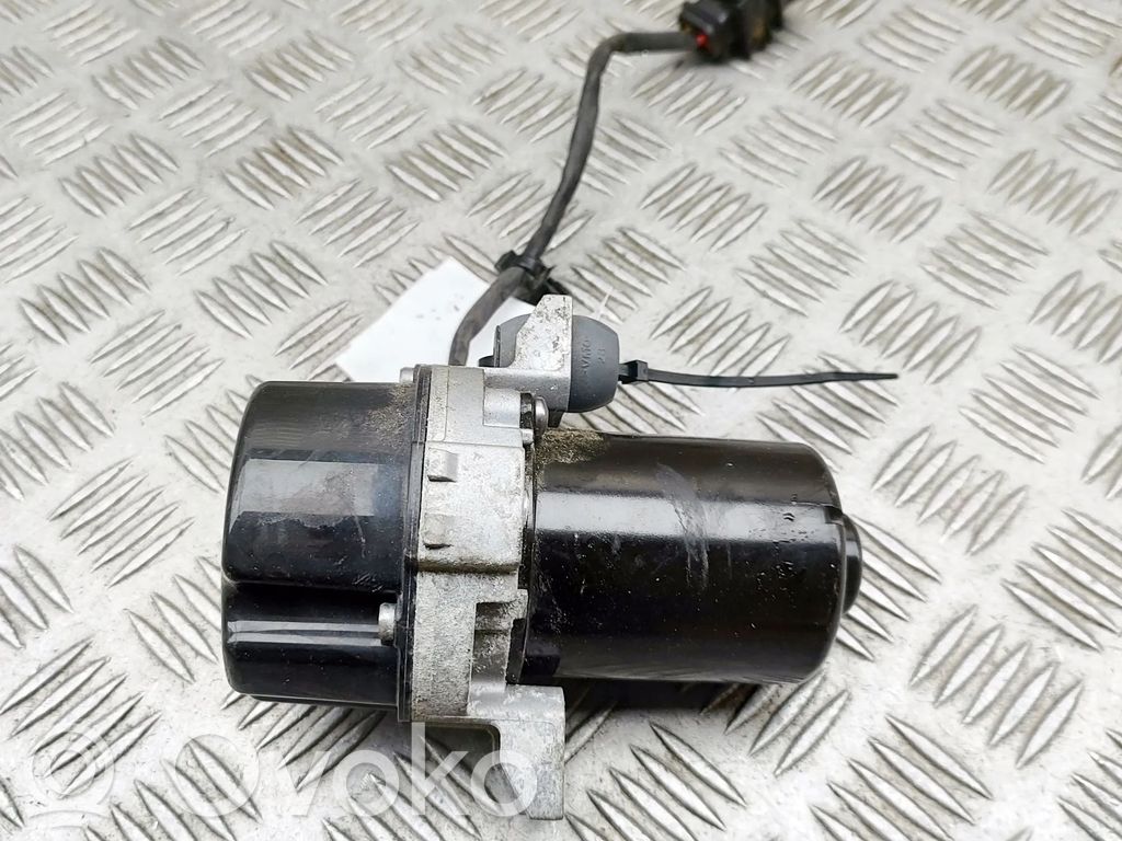 Mercedes-Benz EQA Pompă vacuum 