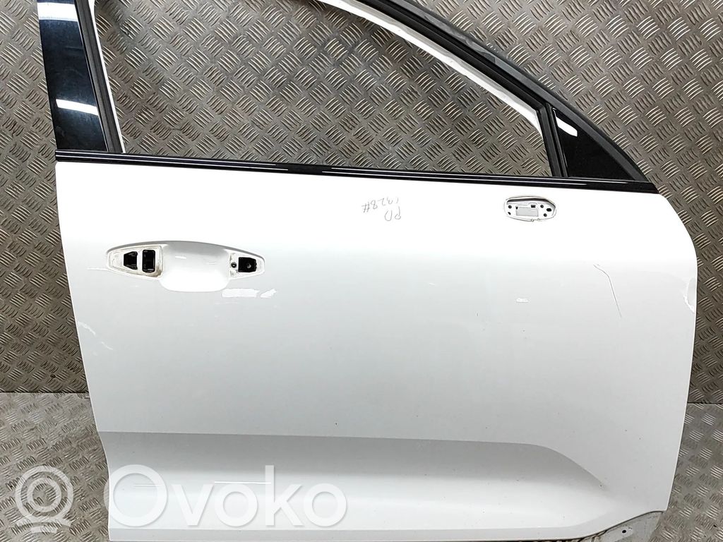 Volvo XC40 Drzwi przednie 