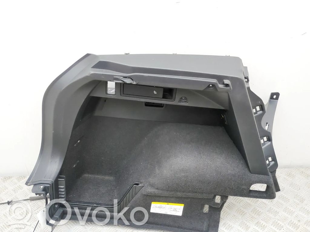 Volkswagen Tiguan seitliche Verkleidung Kofferraum 