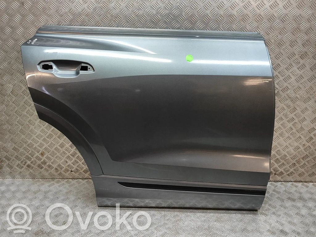 Audi Q8 Aizmugurējās durvis 