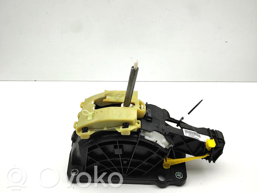 Volvo V40 Gear shifter/selector 