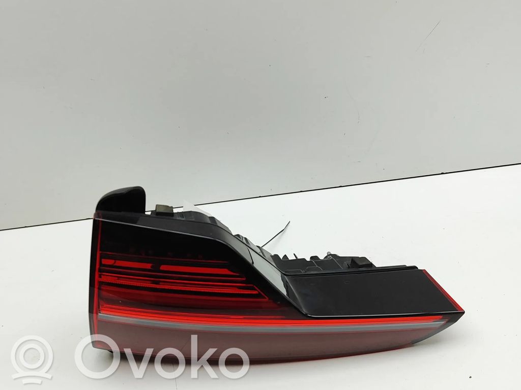 Audi A4 S4 B9 8W Lampy tylnej klapy bagażnika