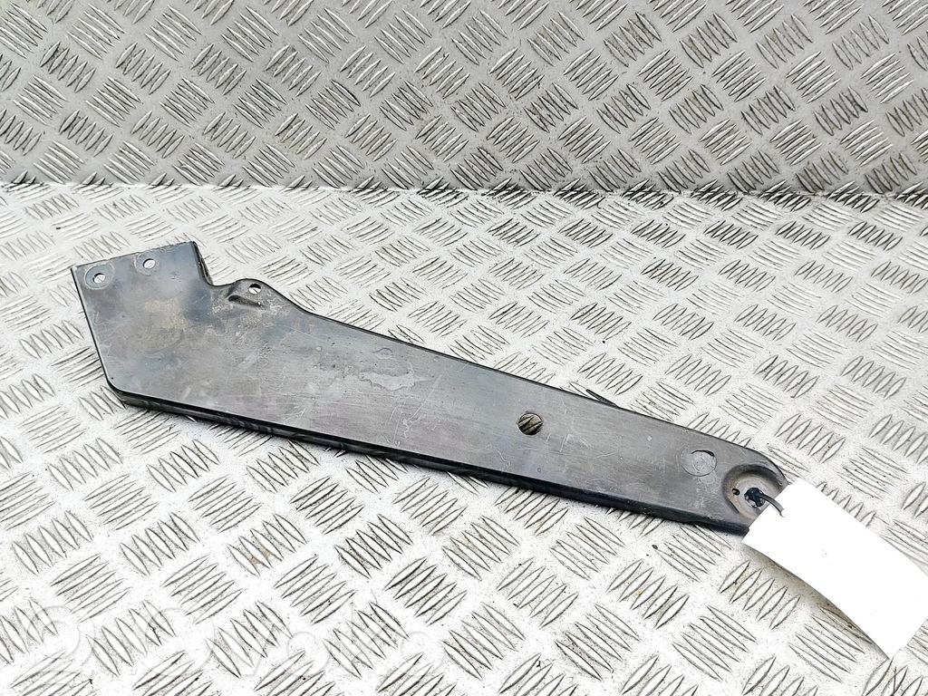 Volkswagen PASSAT B8 Support phare frontale