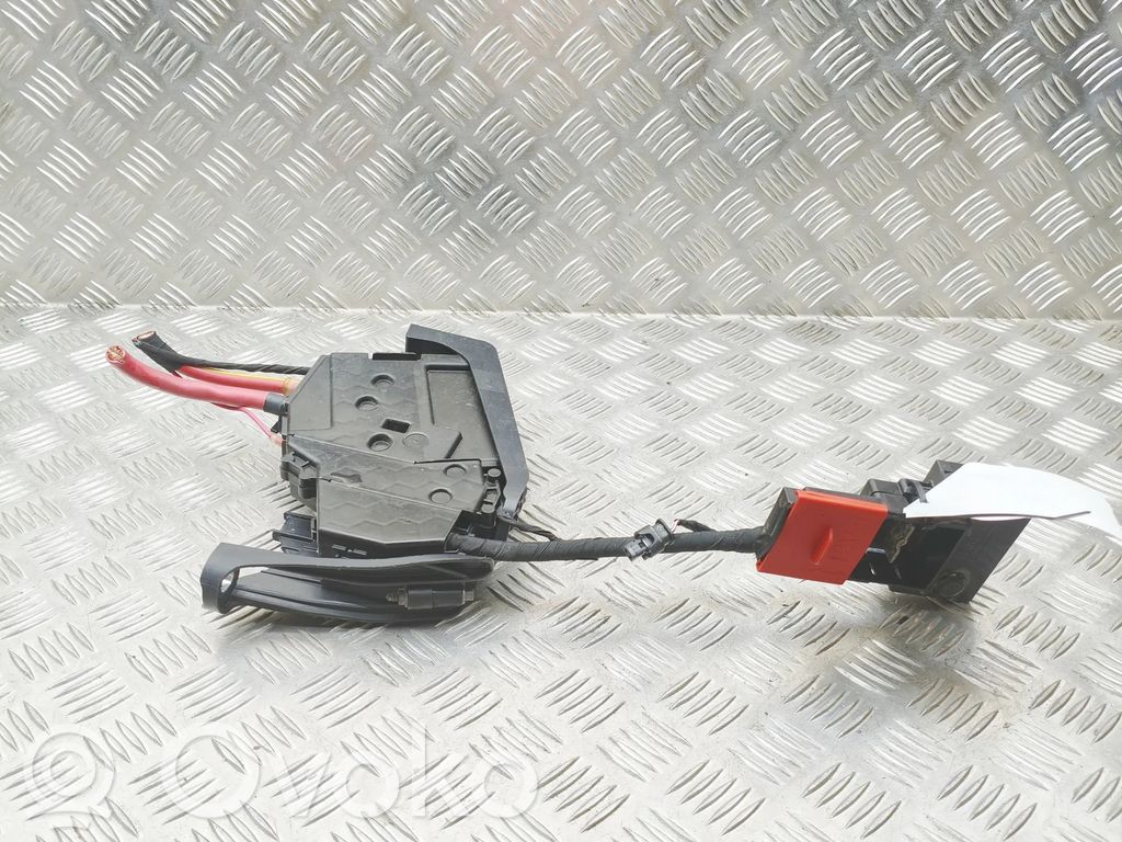 Mercedes-Benz EQA Cable positivo (batería) 
