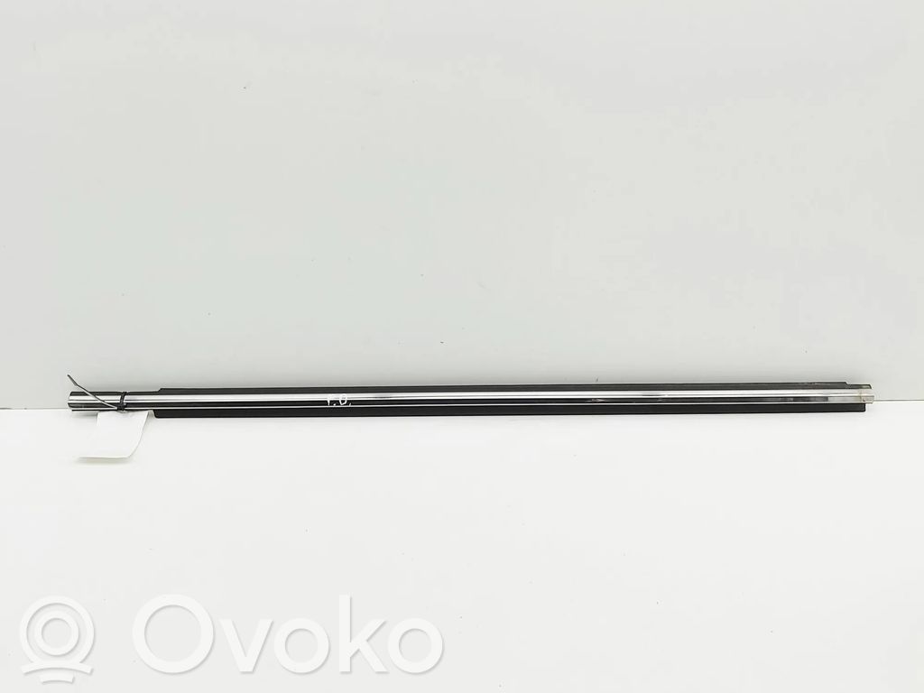 Saab 9-4X Joint vitre de porte coulissante 