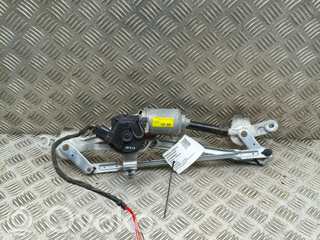 Hyundai Kona I Front wiper linkage and motor
