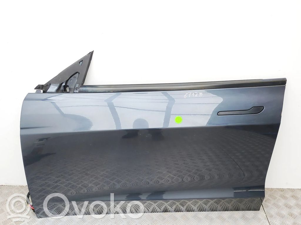 Tesla Model 3 Highland Porte avant