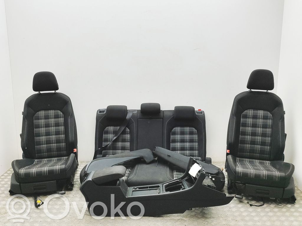 Volkswagen Golf VII Sisustussarja 